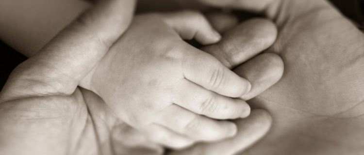 Landesjugendamt Hände